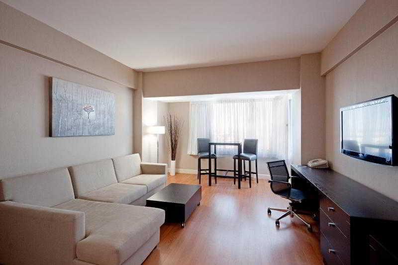 Armon Plaza Montreal Airpt, Trademark Collection By Wyndham Cameră foto